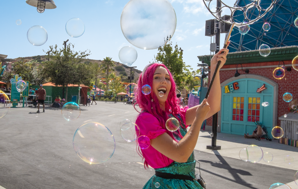 Image of Bubble Performer