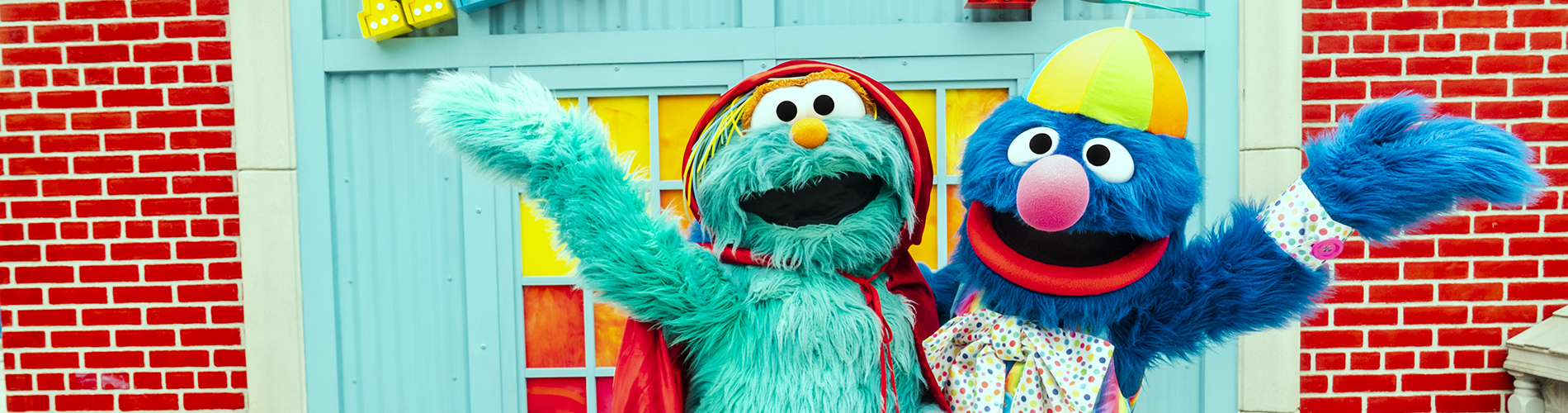 Rosita and Grover during Sesame Place Halloween Spooktacular