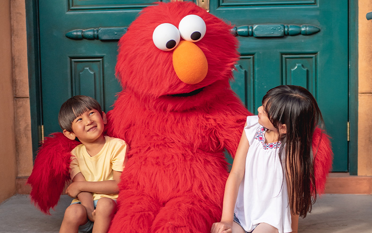 Elmo meet and greet at Sesame Place