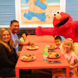 dine with elmo