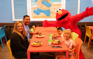 dine with elmo