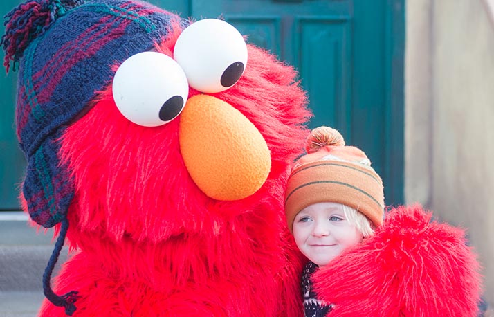 Holiday Photos with Elmo